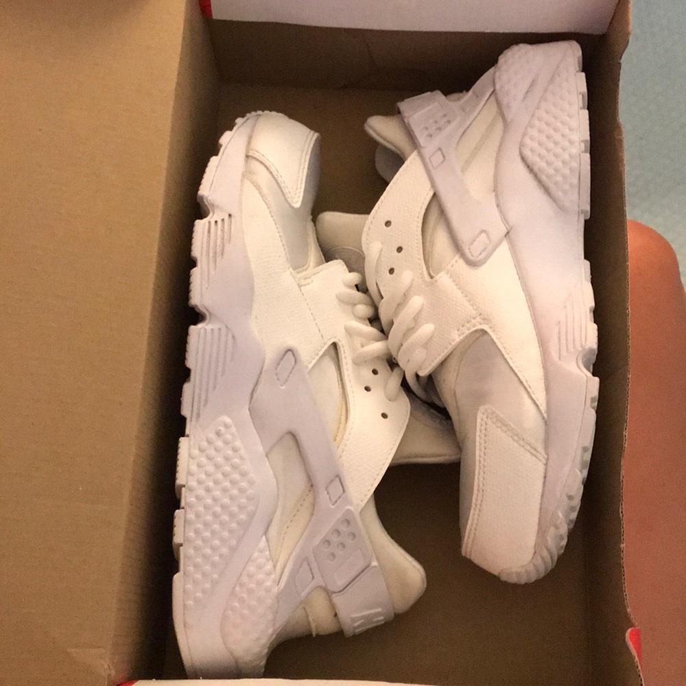 Woman’s Air Huarache Run